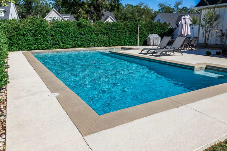 why is my swimming pool losing water when pump off